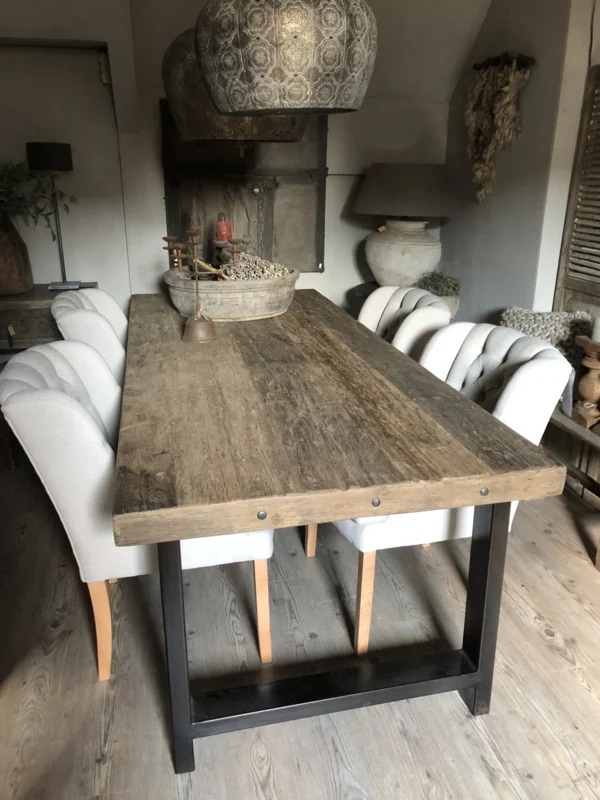 steen Klaar Nu Stoere eettafel oud hout met staal - Lokaal Oirschot